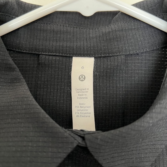 Lululemon Ventlight Button Up Shirt - Picture 2 of 6
